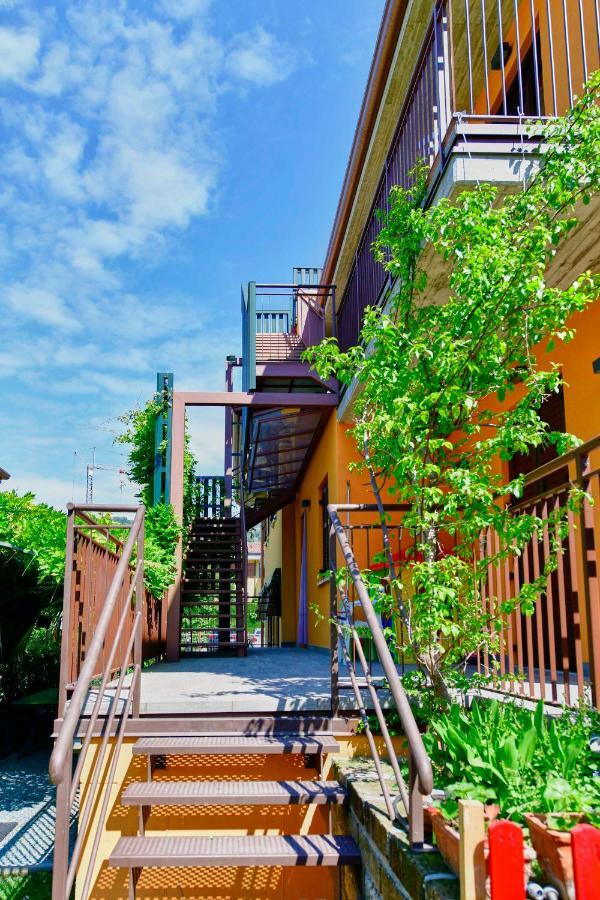 Welcome Traveller Divine Cecile Garda  Exterior photo